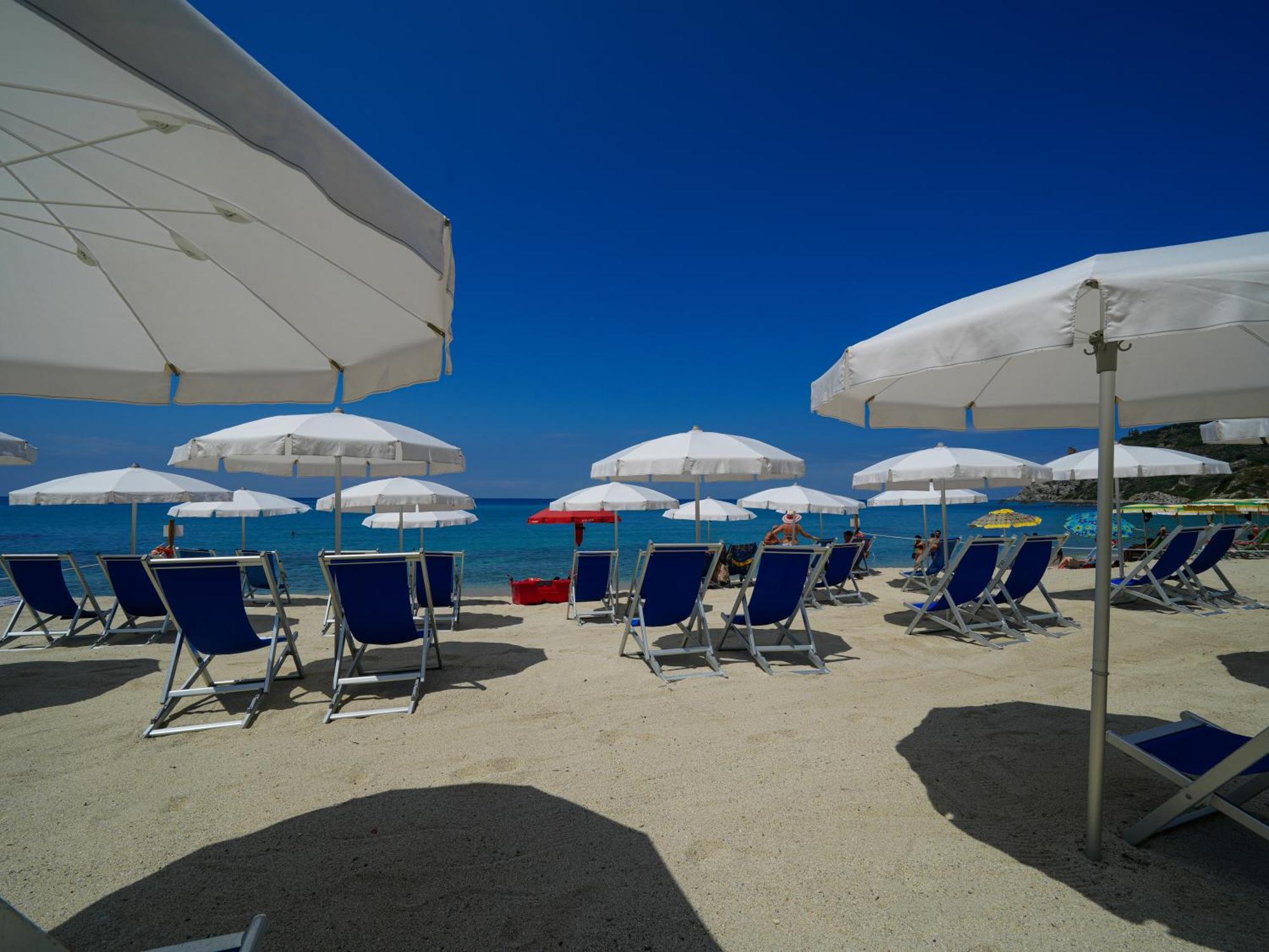 Rosy Aparthotel Capo Vaticano