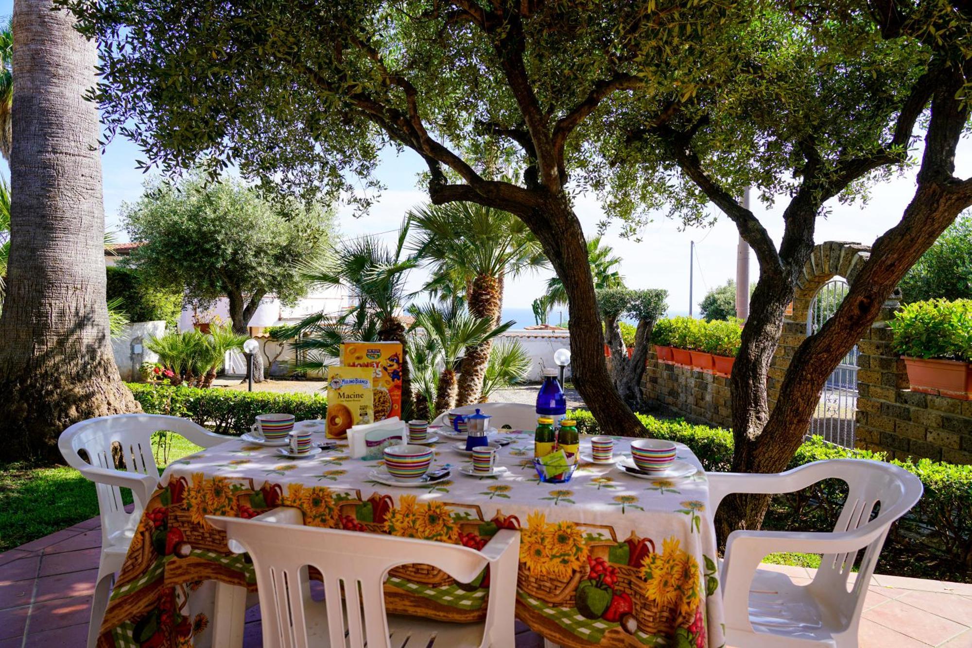 Aparthotel Rosy 3*