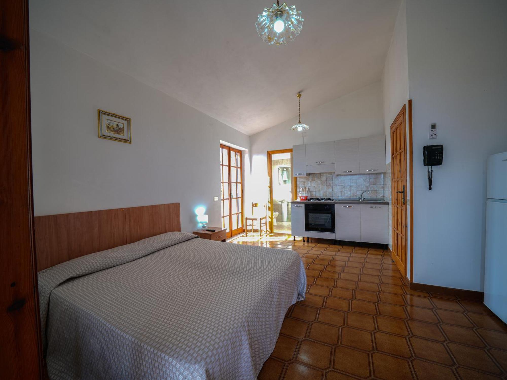 Rosy Aparthotel 3*