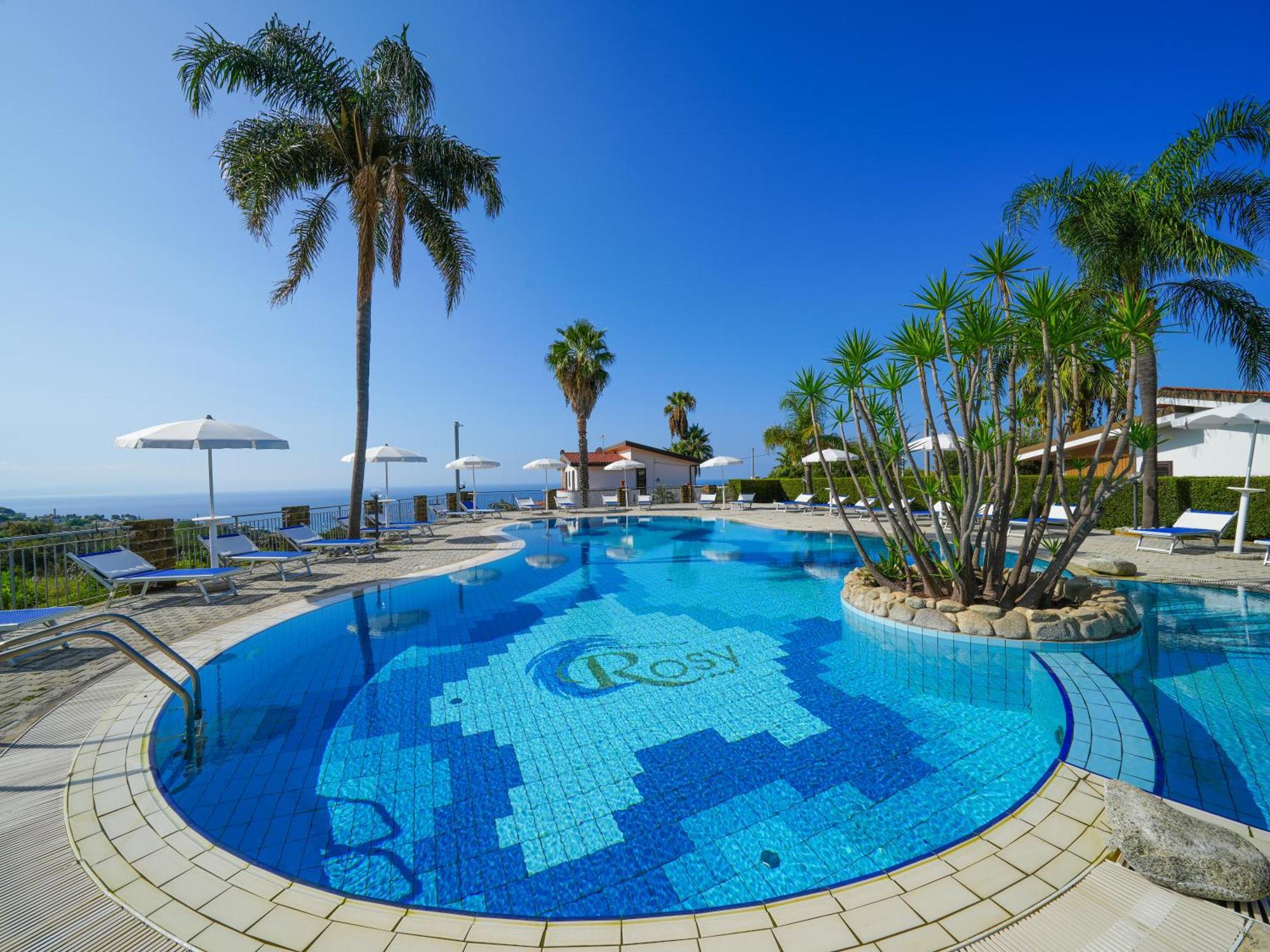 Rosy 3* Capo Vaticano